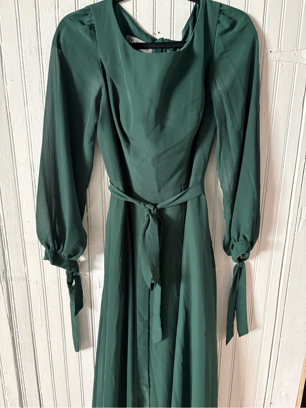 JJs House Emerald Green Long Sleeve Tie-Waist Maxi Dress